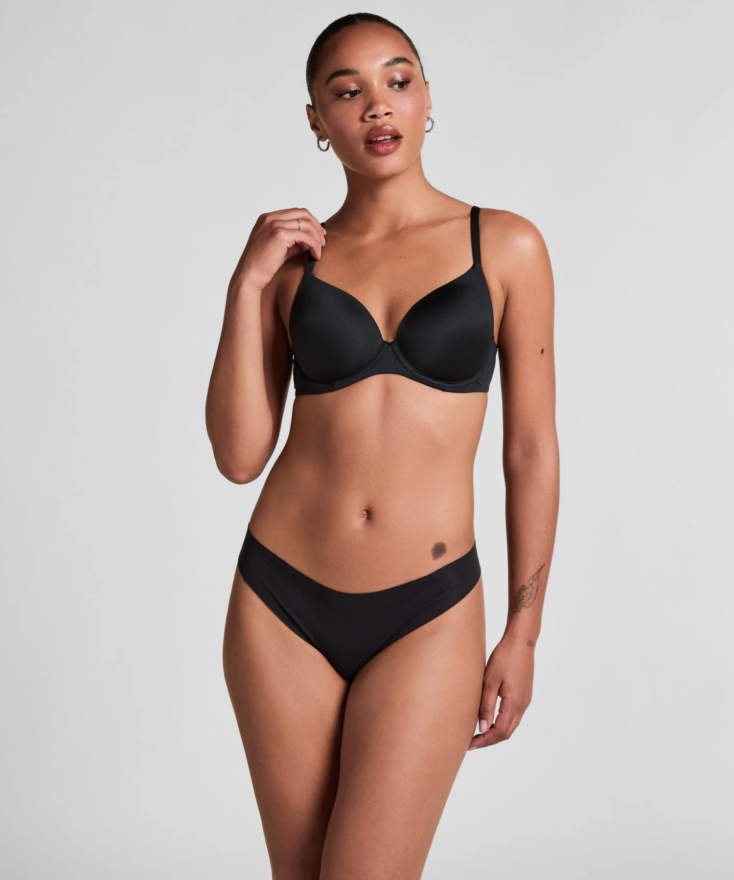 Hunkemöller String Invisible En Coton- Noir 1 Hunkemöller String Invisible En Coton- Noir