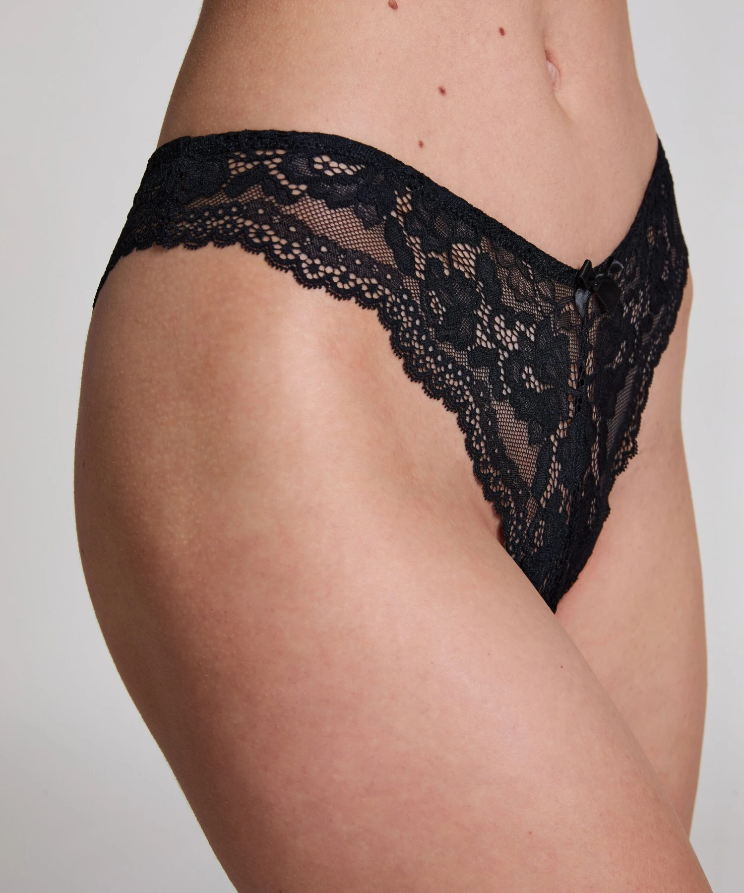 Hunkemöller Slip Brésilien Chelsea- Noir 2 Hunkemöller Slip Brésilien Chelsea- Noir – Image 2