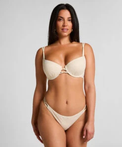 Hunkemöller Crochet Bikini Top -Hunkemoller Boutique 205658 1