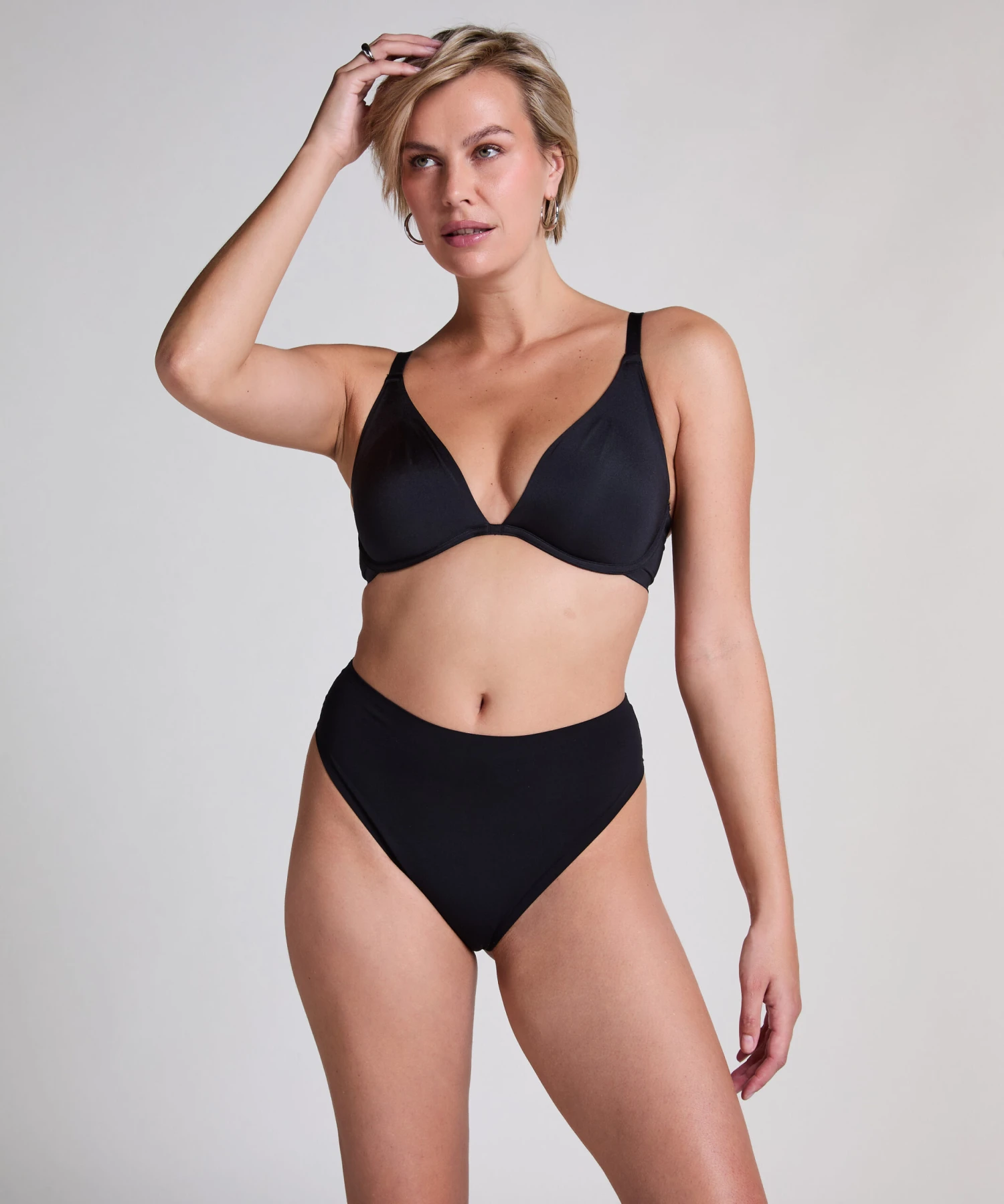 Hunkemöller String Smooth- Noir 1 Hunkemöller String Smooth- Noir