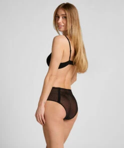 Hunkemöller Culotte Brésilienne Adeline Taille Haute- Noir 7 Hunkemöller Culotte Brésilienne Adeline Taille Haute- Noir -Hunkemoller Boutique 303519 4